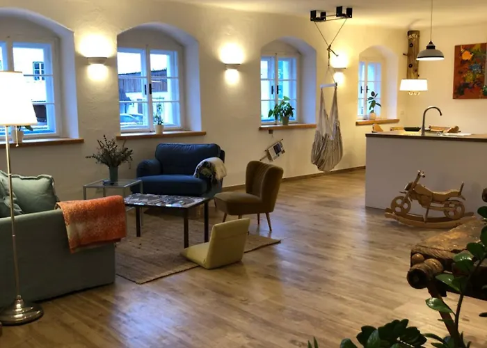 Апартаменты Am Neupersteg - Eine Zum Wohlfuehlen Бад Аусзее